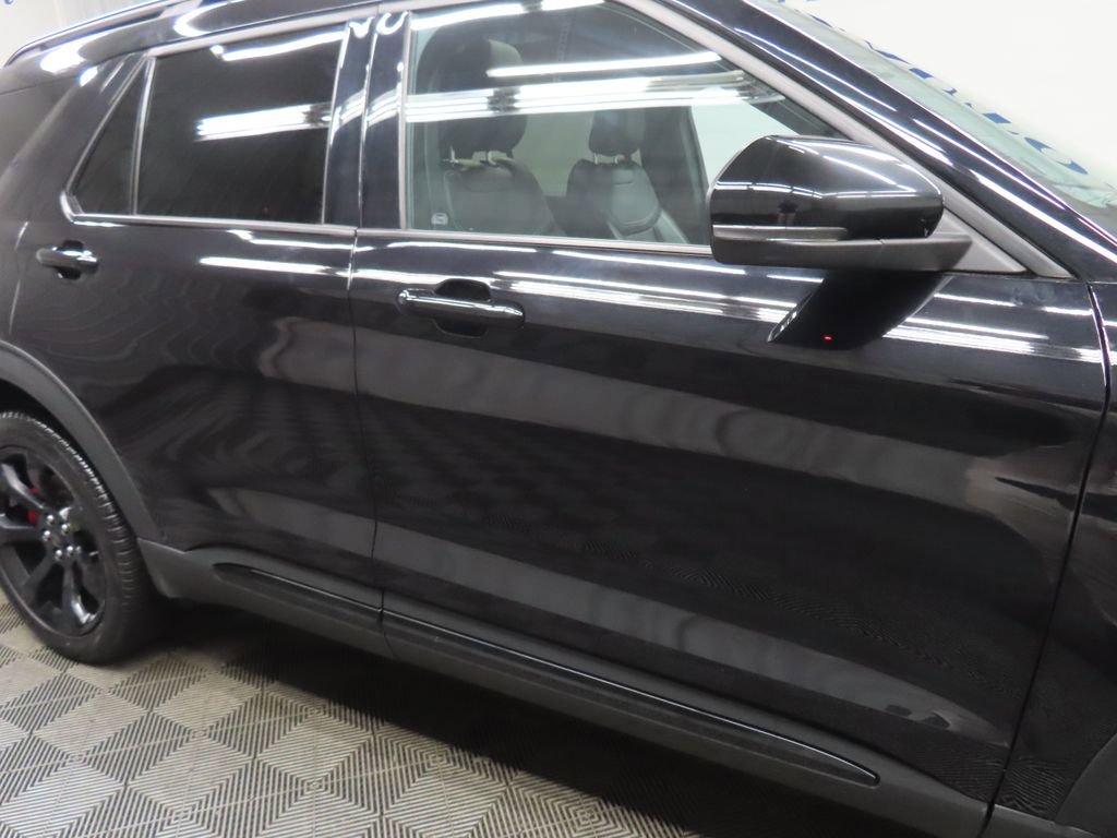 Used 2024 Ford Explorer ST w/ Technology Package AWD/4WD image 31