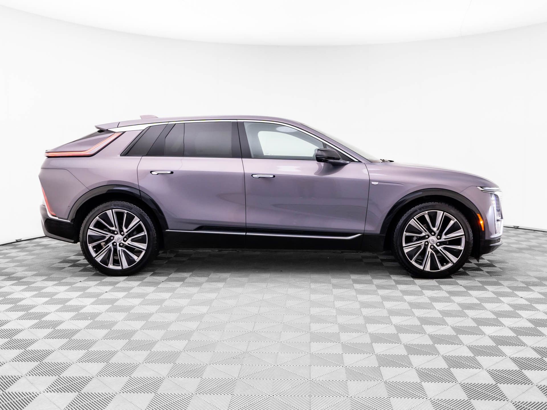 Certified 2025 Cadillac Lyriq Luxury w/ LPO, Floor Liner Package image 7