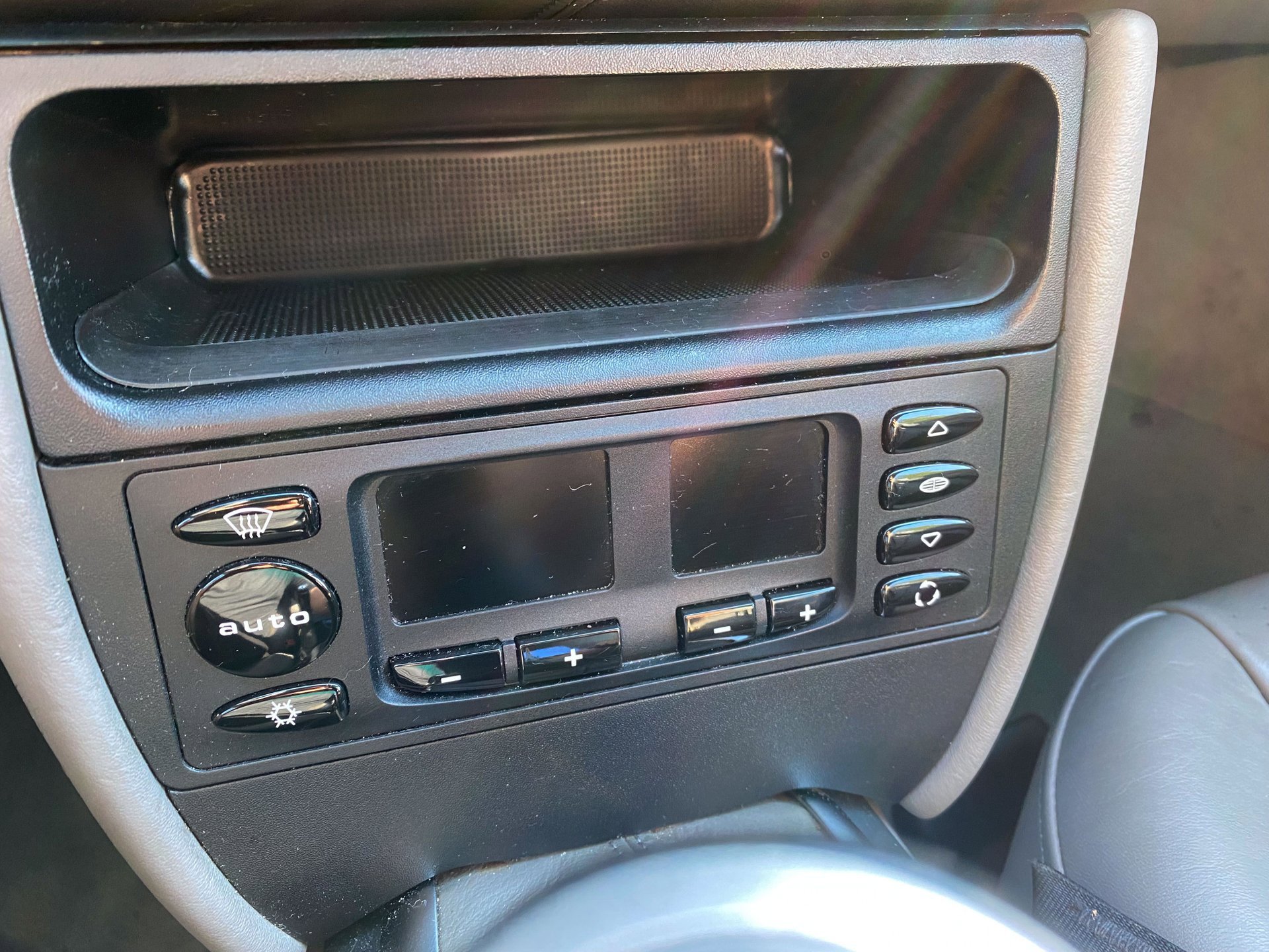 Used 2001 Porsche 911 Turbo image 29