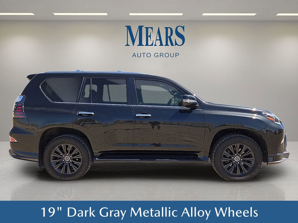 Used 2023 Lexus GX 460 Premium w/ Accessory Package image 7
