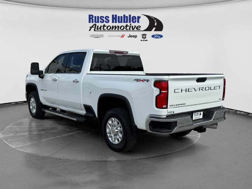 Used 2024 Chevrolet Silverado 2500 LTZ AWD/4WD image 3