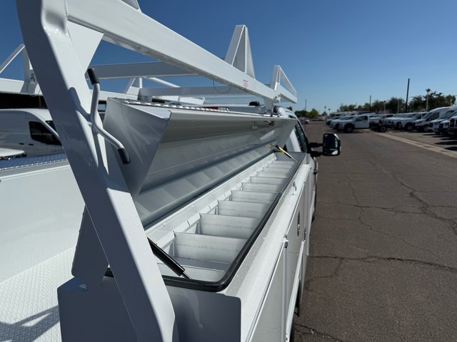 New 2026 Ford F250 XL w/ XL Chrome Package image 8