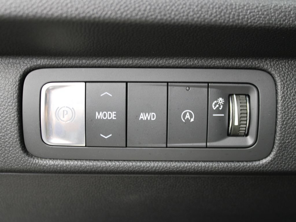 Used 2026 Chevrolet Traverse RS AWD/4WD image 64