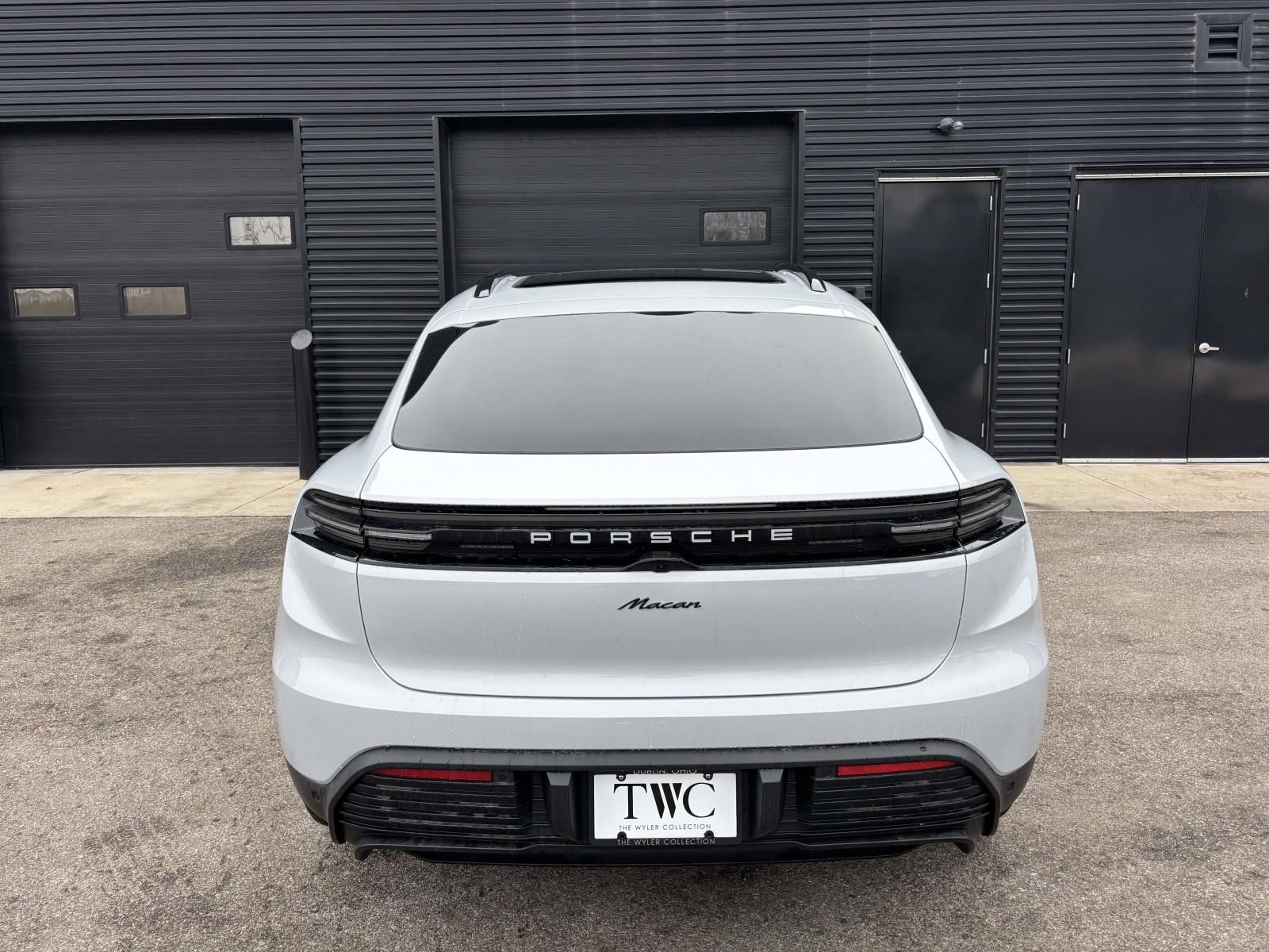 New 2026 Porsche Macan Electric image 9