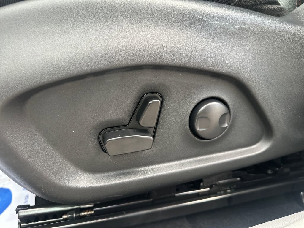 Used 2023 Jeep Compass Limited image 4