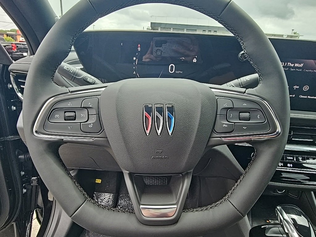 New 2025 Buick Envista Avenir image 17