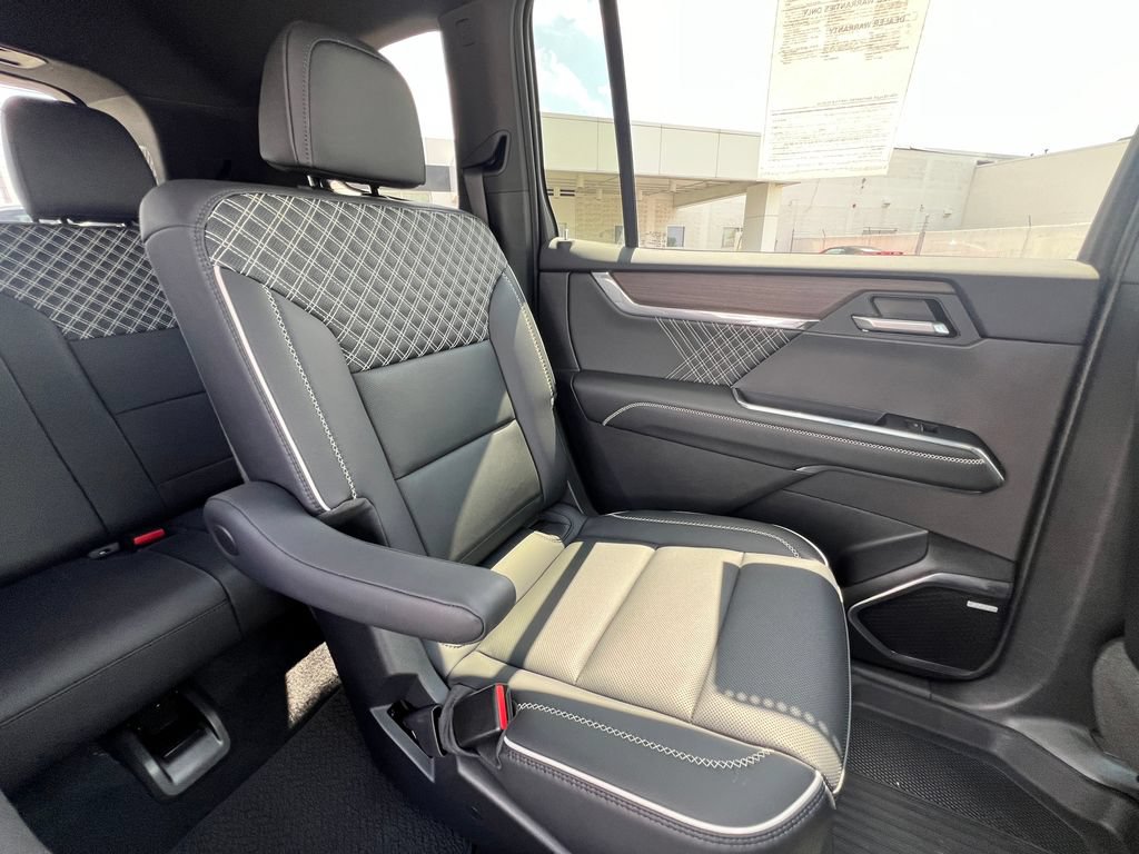 Used 2024 GMC Acadia Denali w/ Super Cruise Package AWD/4WD image 44