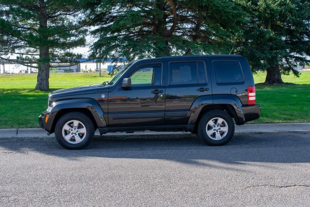 Used 2012 Jeep Liberty Sport image 3