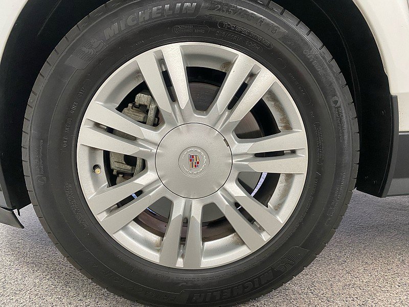 Used 2016 Cadillac SRX Luxury w/ Driver Awareness Package image 23