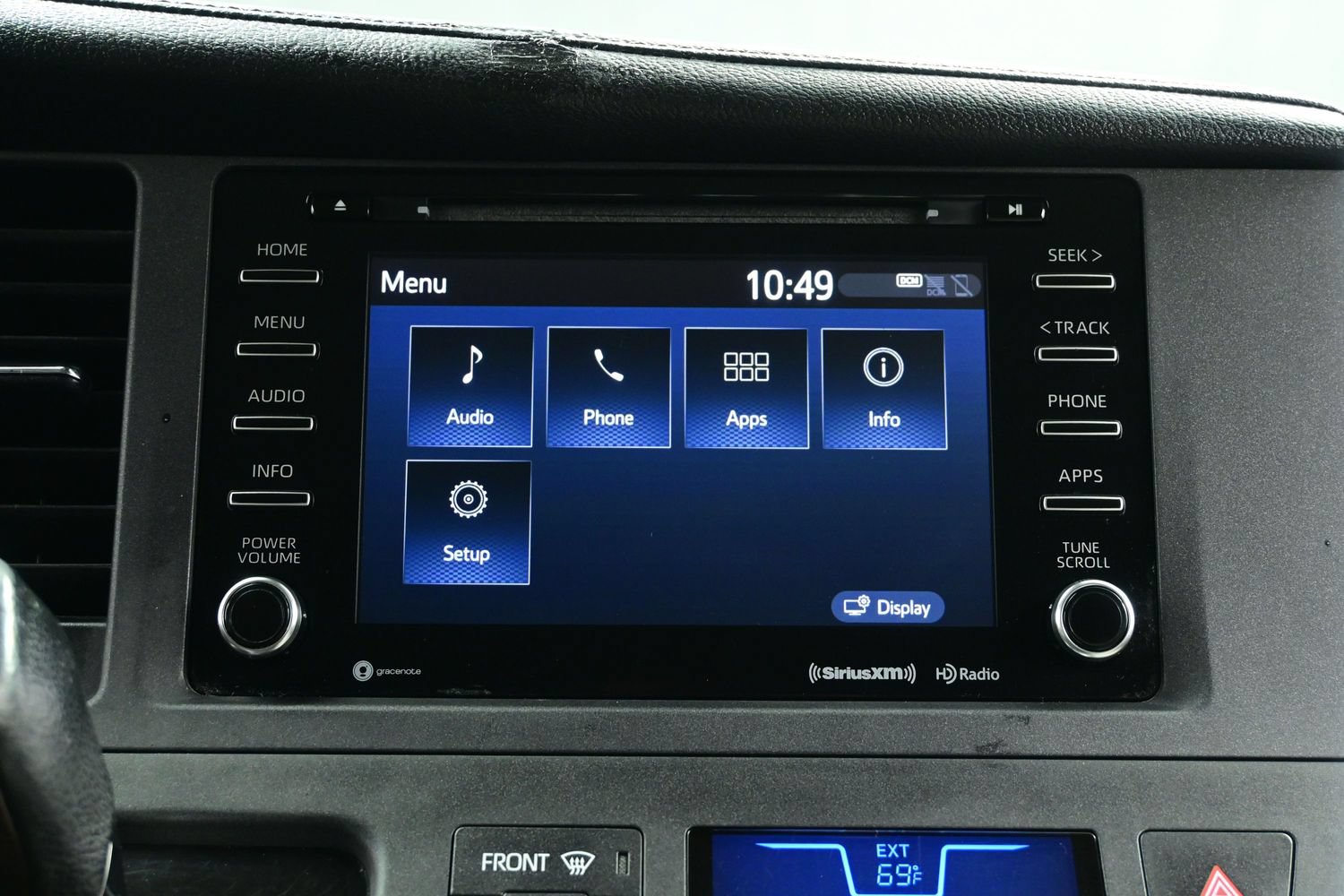 Used 2018 Toyota Sienna XLE FWD image 20