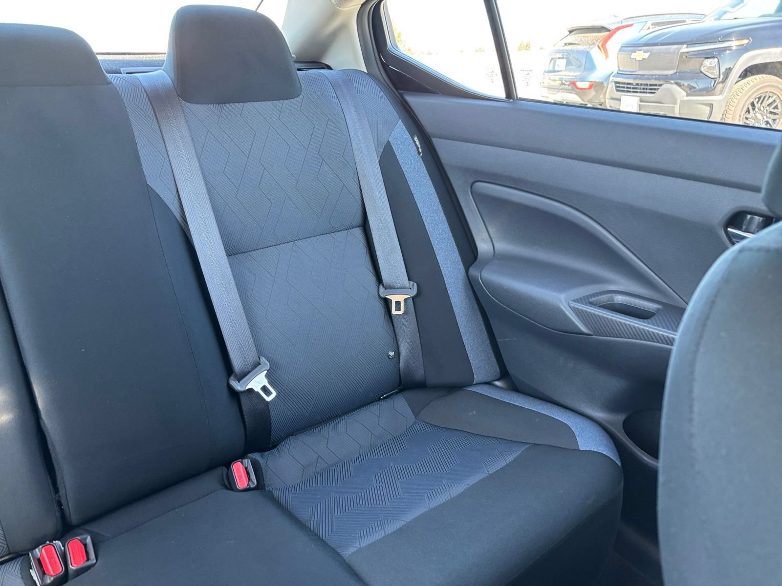 Used 2025 Nissan Versa SV FWD image 36