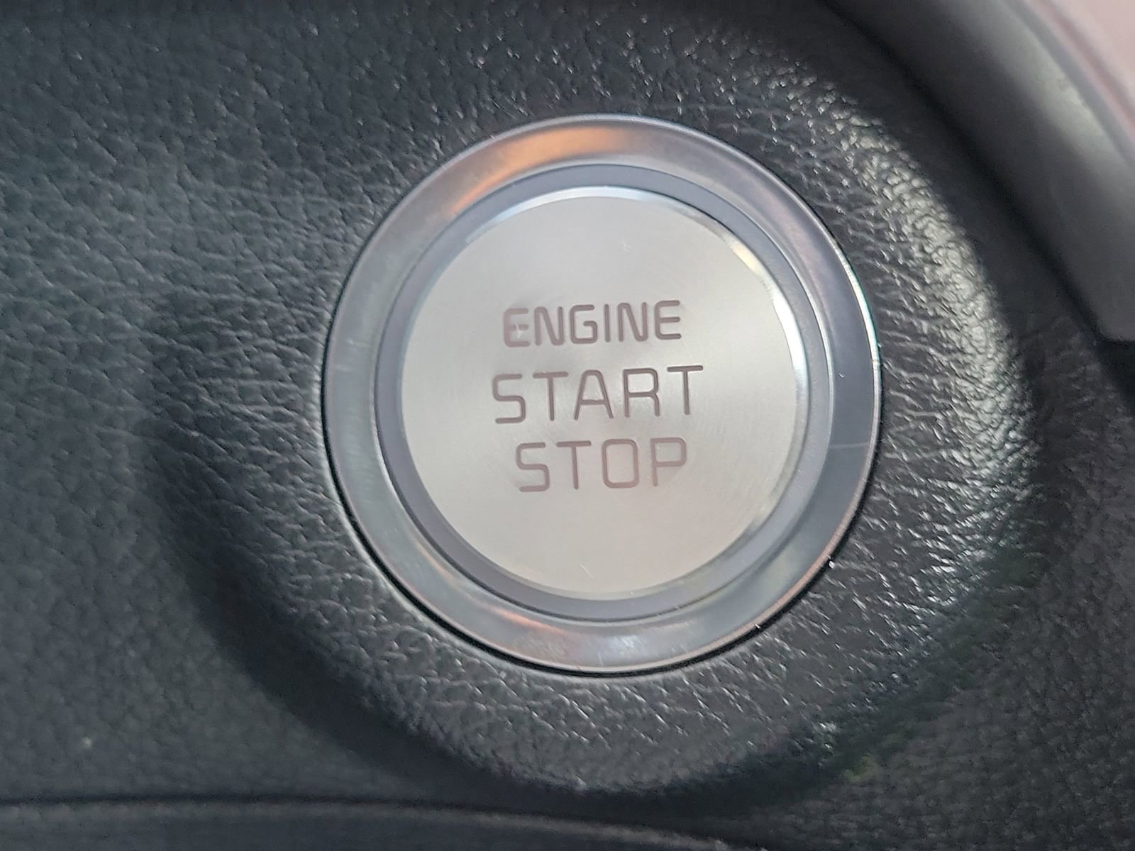 Used 2025 Kia Telluride S AWD/4WD image 14