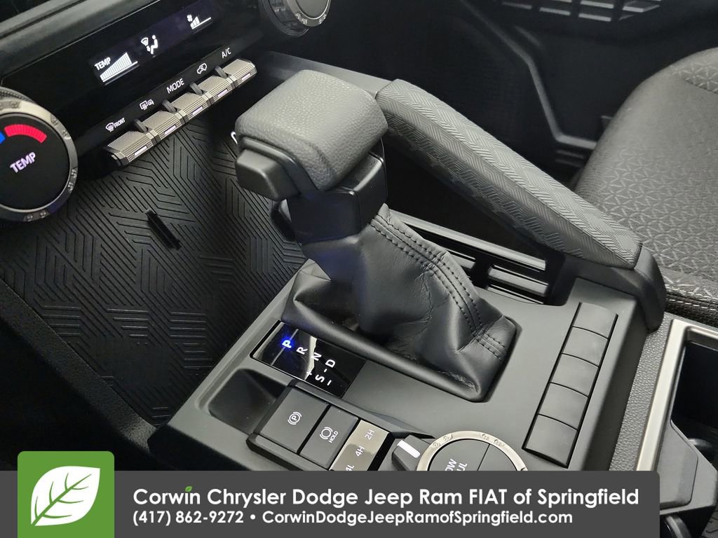 Used 2025 Toyota 4Runner SR5 image 26