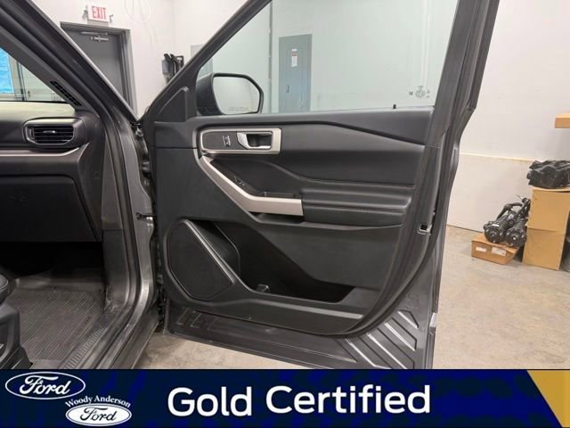 Certified 2023 Ford Explorer XLT w/ Equipment Group 202A AWD/4WD image 27