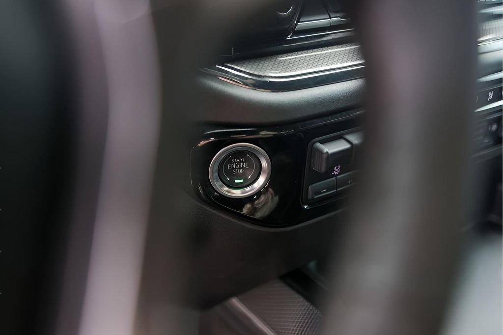 Certified 2025 Chevrolet Silverado 2500 ZR2 w/ Technology Package image 22