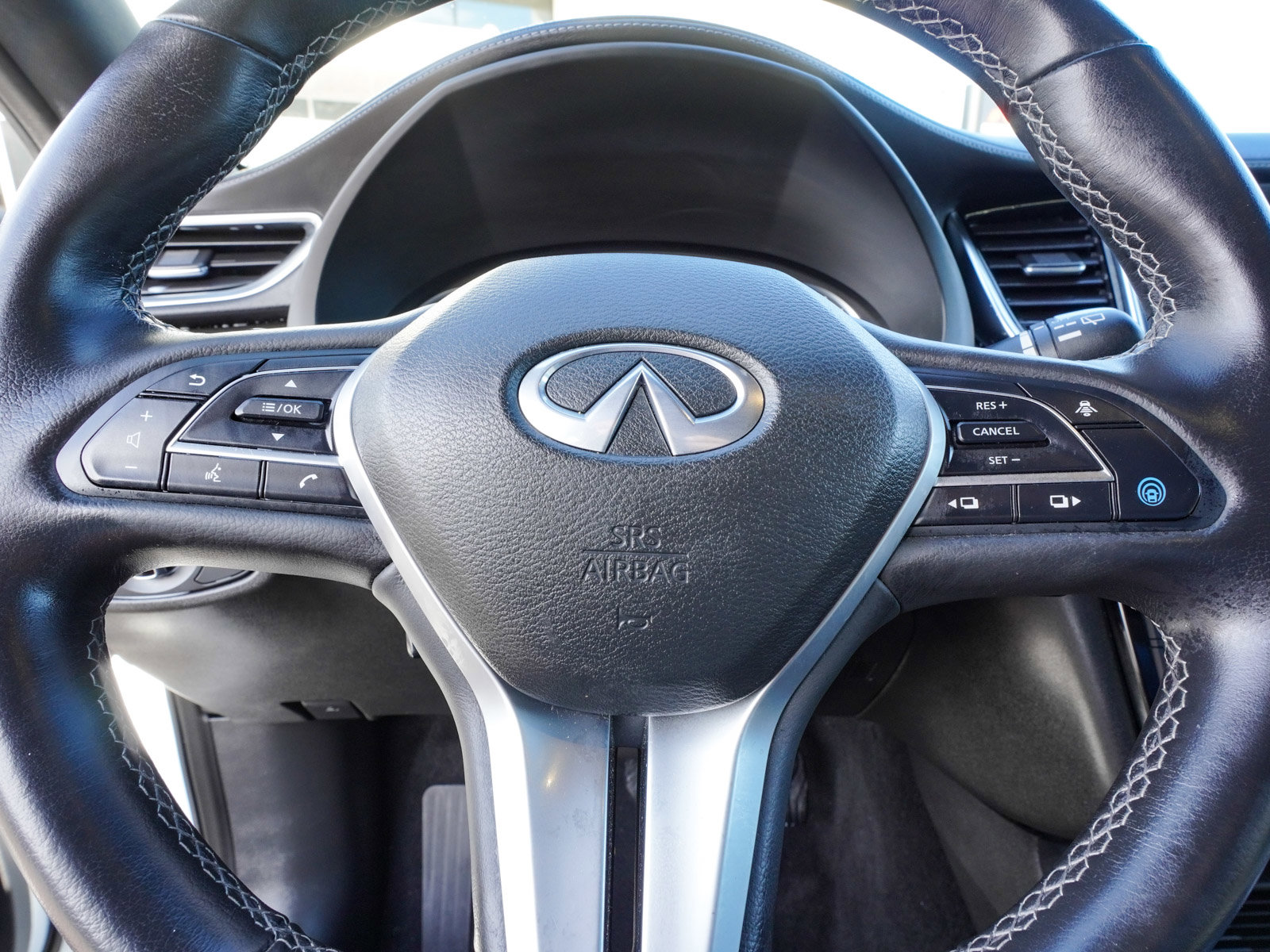 Used 2023 INFINITI QX55 Essential image 28