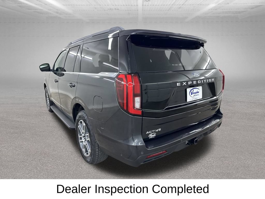 Used 2025 Ford Expedition Active AWD/4WD image 9
