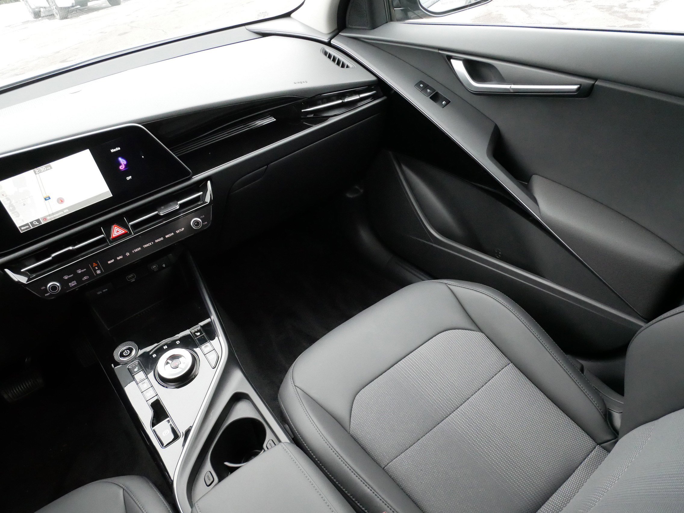 Used 2025 Kia Niro Wind w/ Wind Preserve Package image 11