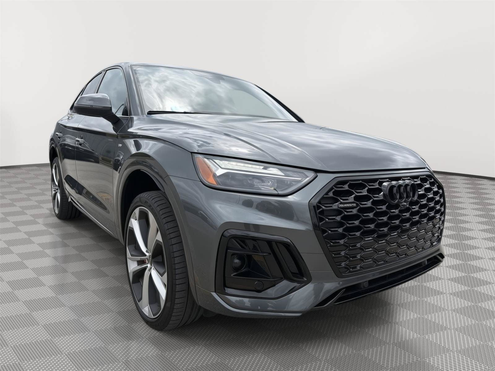 Certified 2024 Audi Q5 2.0T Premium Plus AWD/4WD image 7