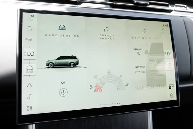 New 2026 Land Rover Range Rover SE AWD/4WD image 38