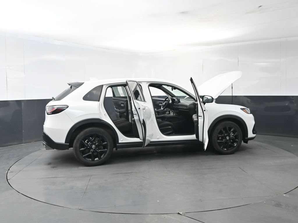 Used 2024 Honda HR-V Sport image 19