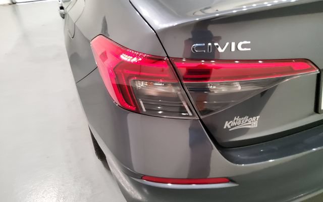 Used 2023 Honda Civic EX image 9