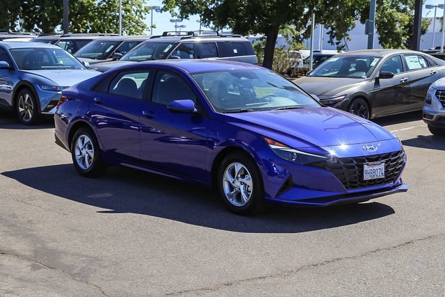 Certified 2023 Hyundai Elantra SE FWD image 6
