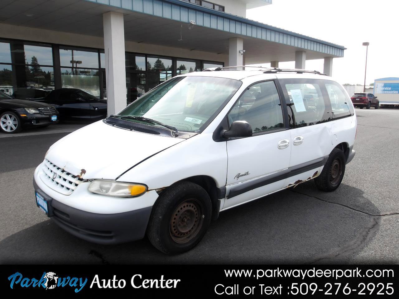 Used 1999 Plymouth Voyager image 1