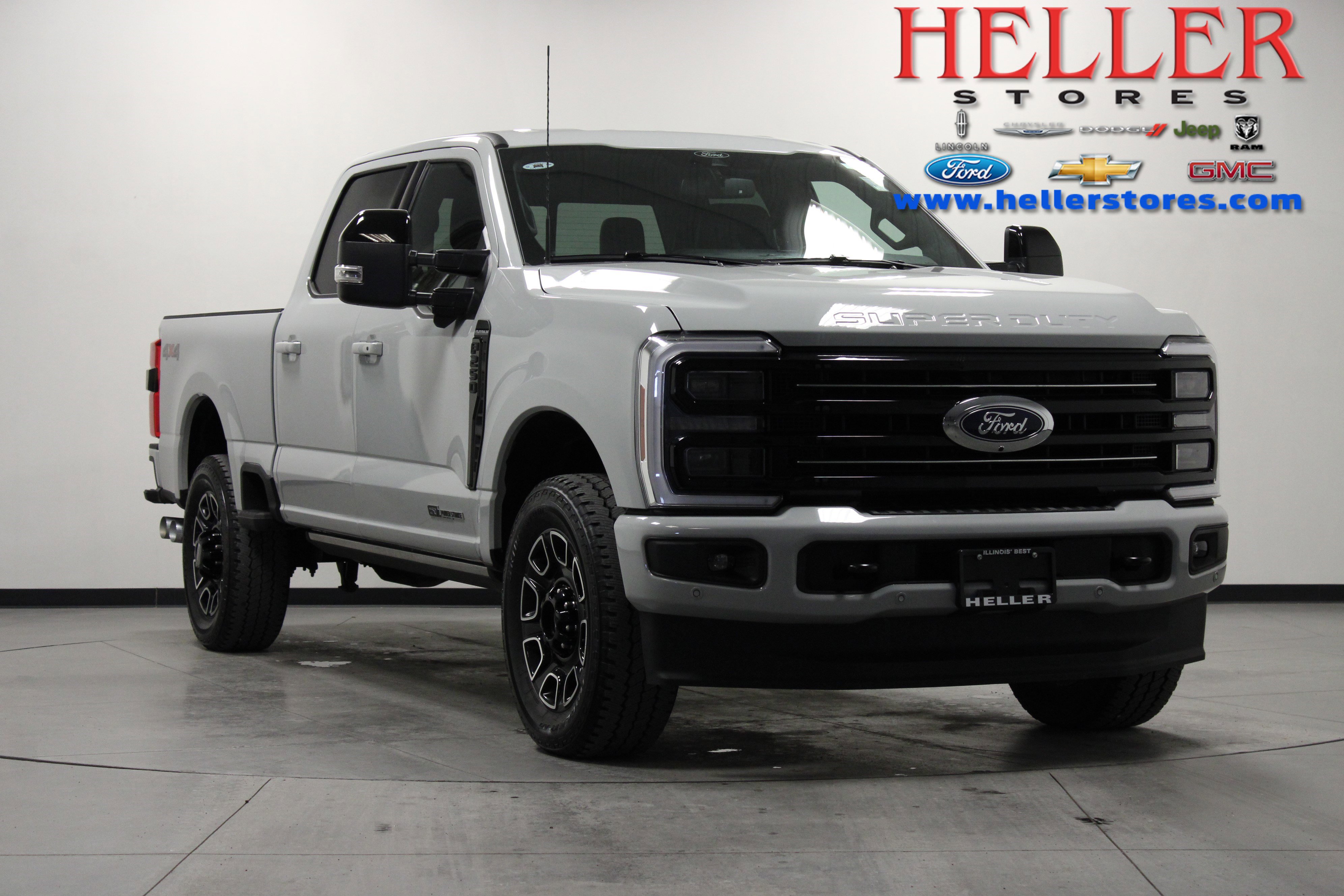 Used 2025 Ford F250 Platinum image 1