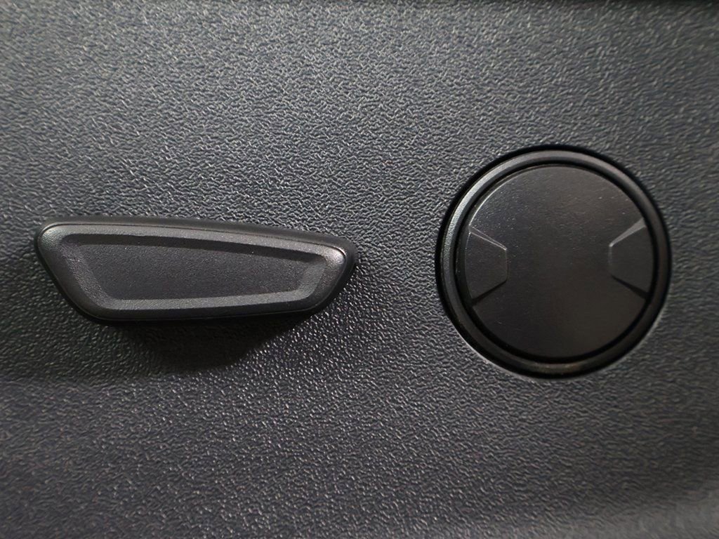 Used 2023 Ford F150 XLT w/ Equipment Group 301A Mid image 25