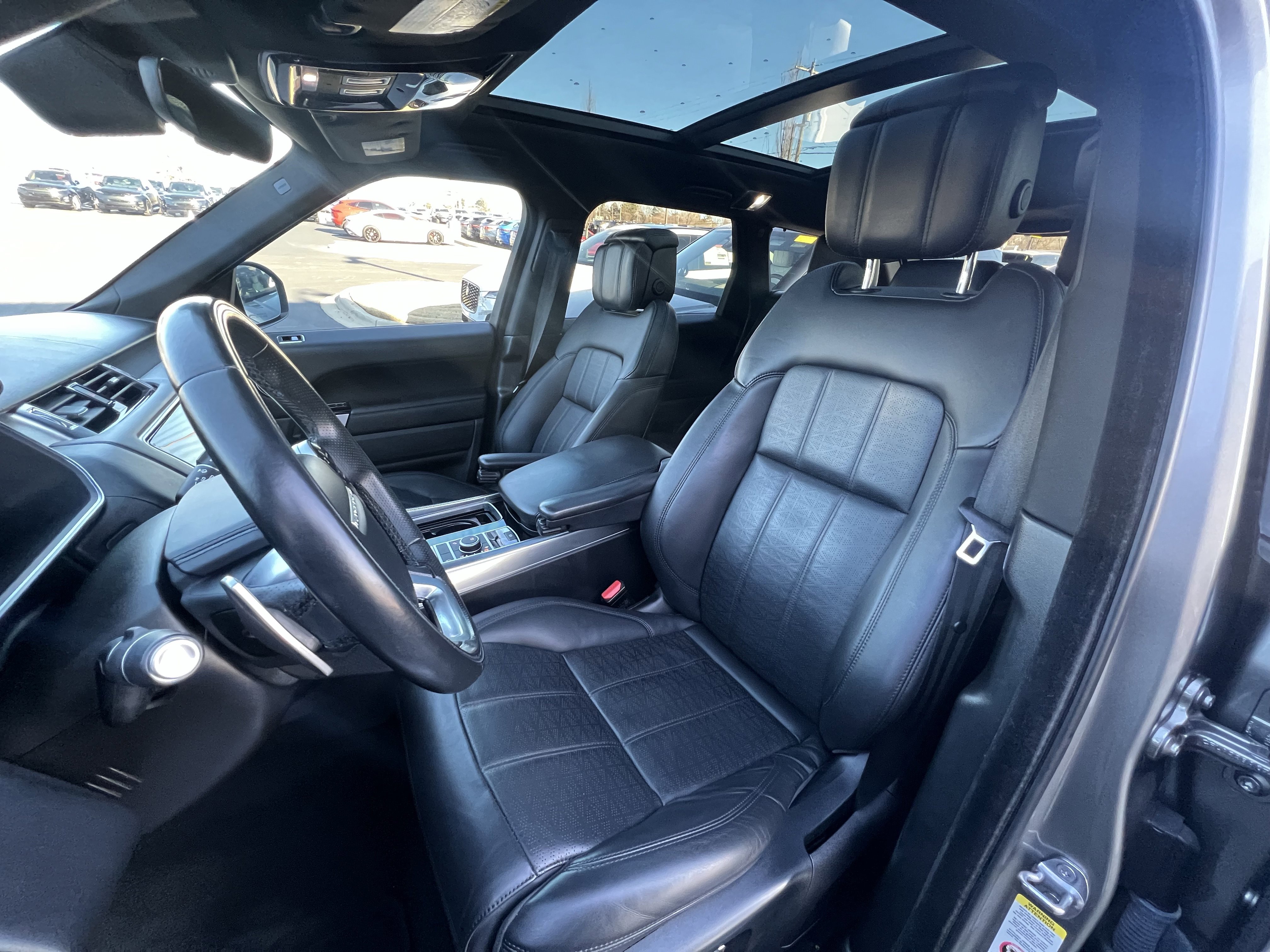 Used 2019 Land Rover Range Rover Sport HSE Dynamic image 15
