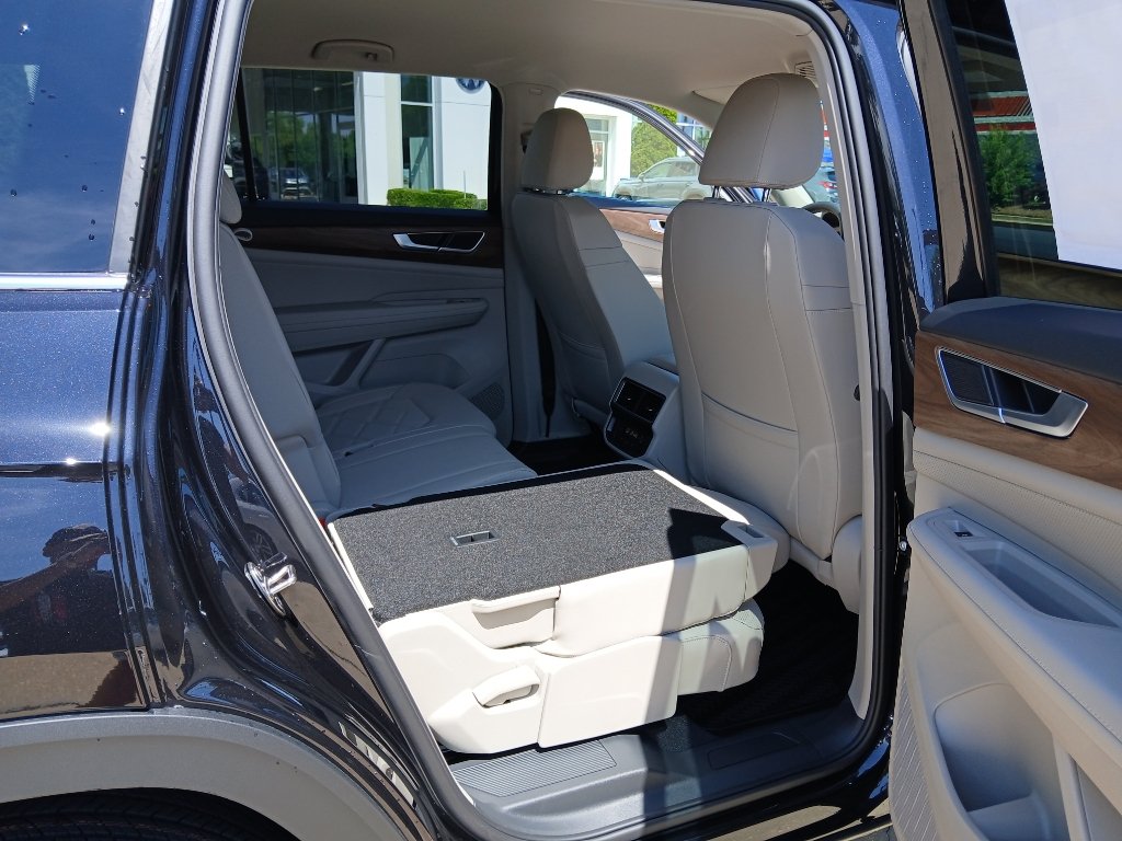 New 2026 Volkswagen Atlas SE FWD image 22