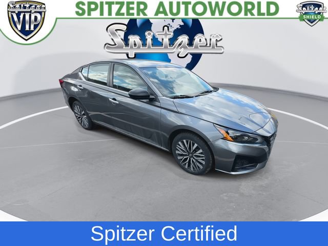 Used 2024 Nissan Altima 2.5 SV image 2