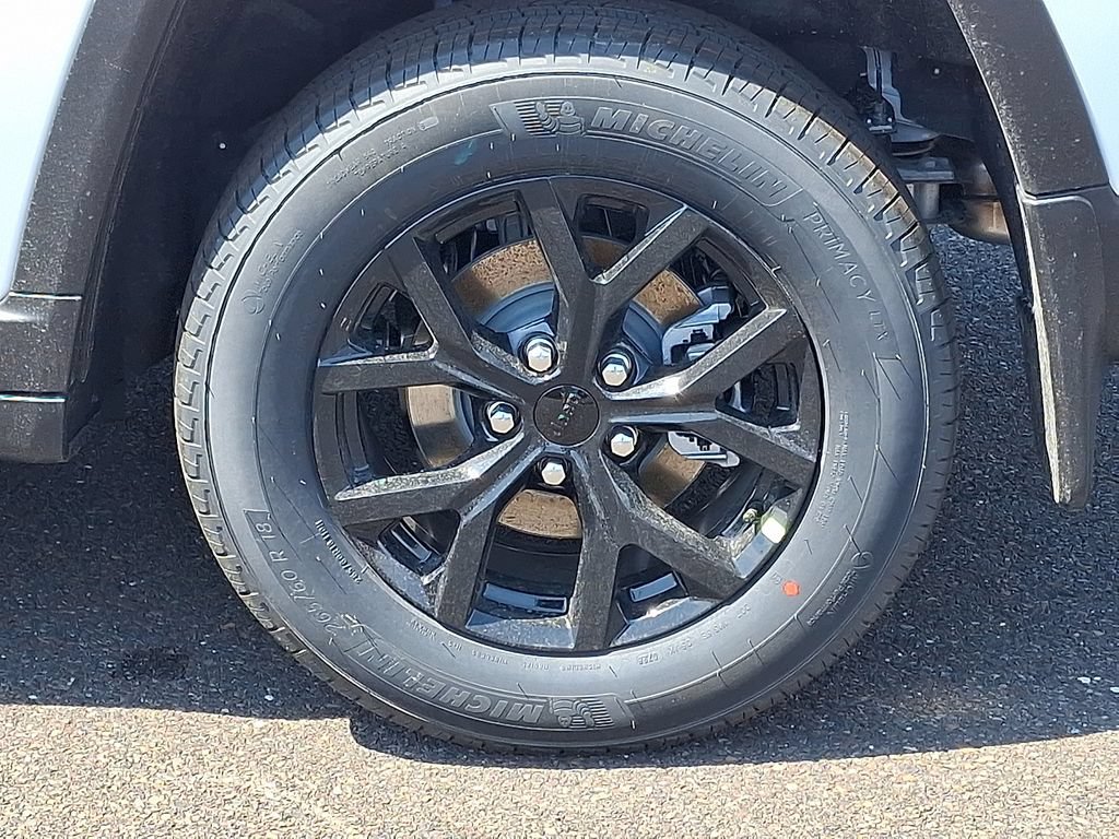 New 2026 Jeep Grand Cherokee Altitude AWD/4WD image 6
