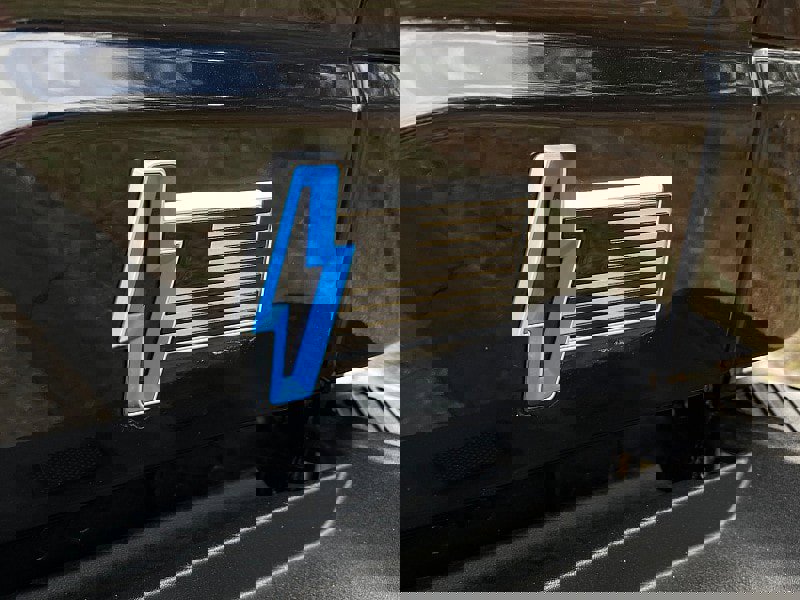 Used 2023 Ford F150 Lightning Lariat image 14