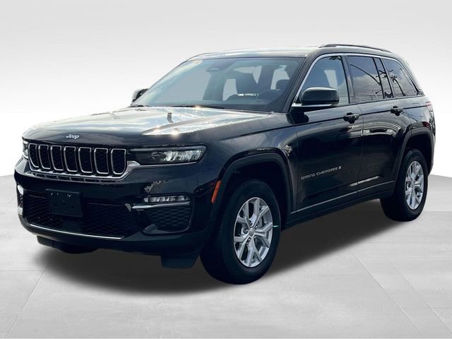 Used 2023 Jeep Grand Cherokee Limited image 3
