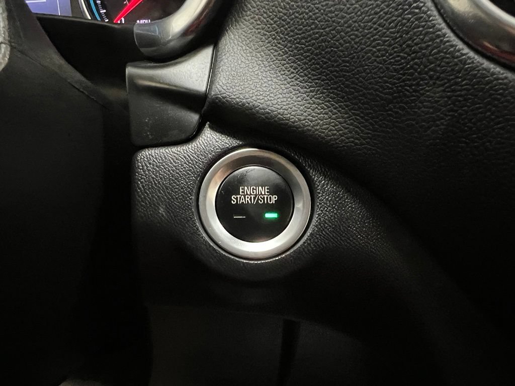 Used 2022 Chevrolet Equinox LT AWD/4WD image 22