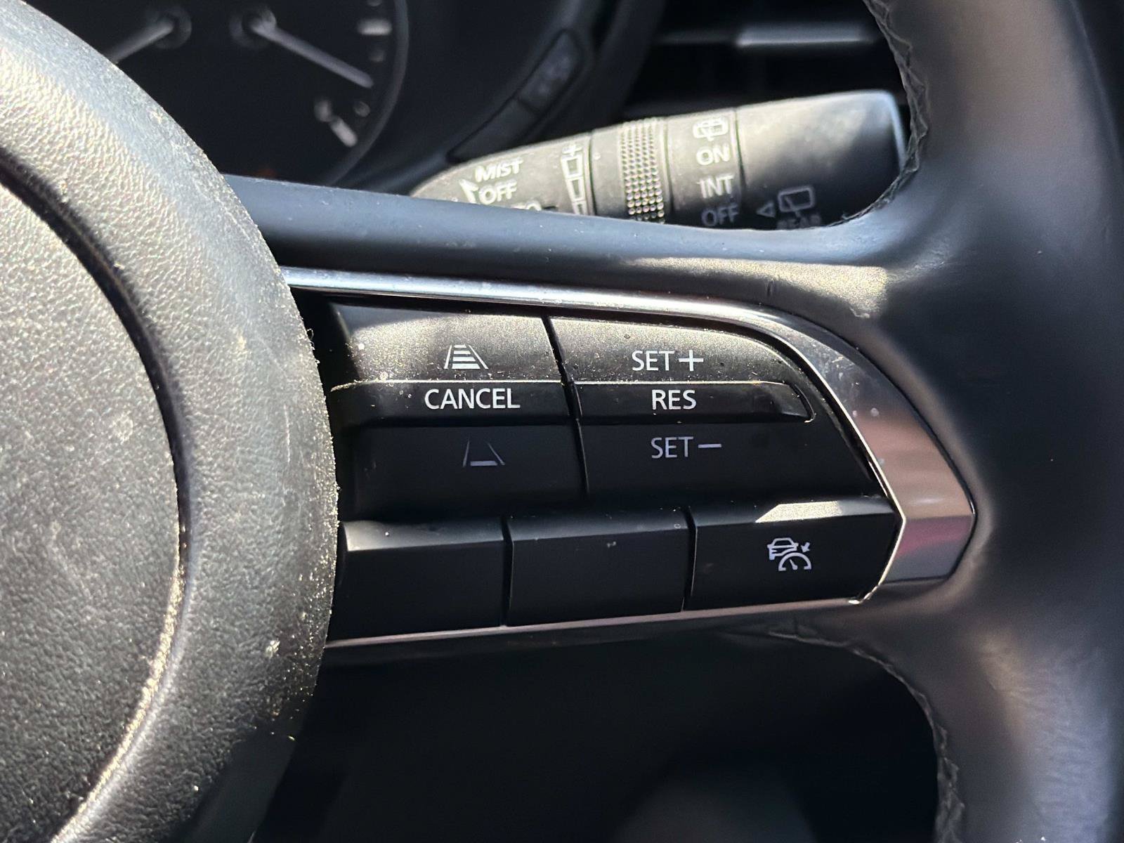 Used 2024 MAZDA MAZDA3 s FWD image 10