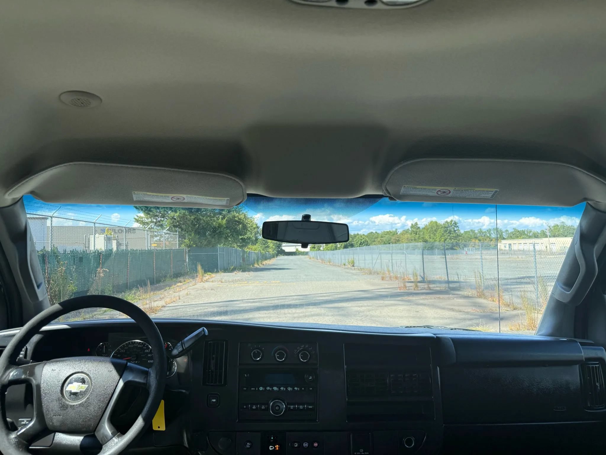 Used 2016 Chevrolet Express 2500 RWD image 36