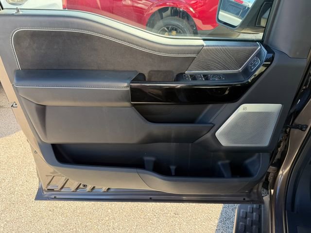 Used 2022 Ford F150 Lightning Platinum image 23