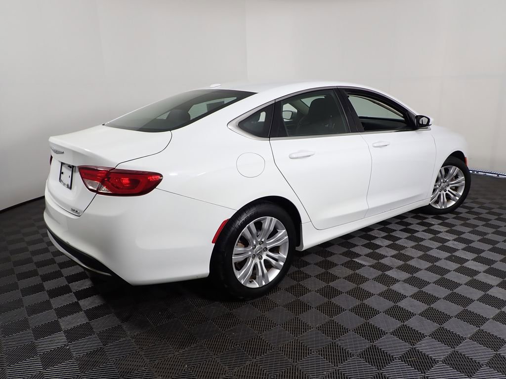 Used 2015 Chrysler 200 Limited w/ Convenience Group FWD image 22