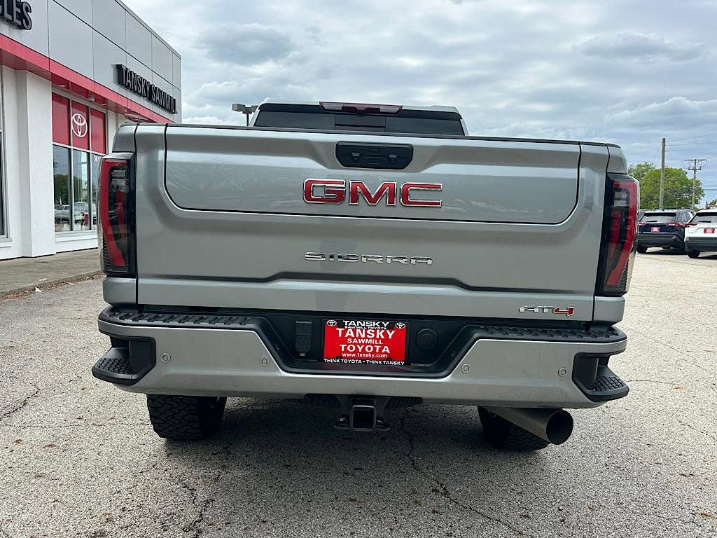 Used 2024 GMC Sierra 2500 AT4 w/ Max Trailering Package AWD/4WD image 4