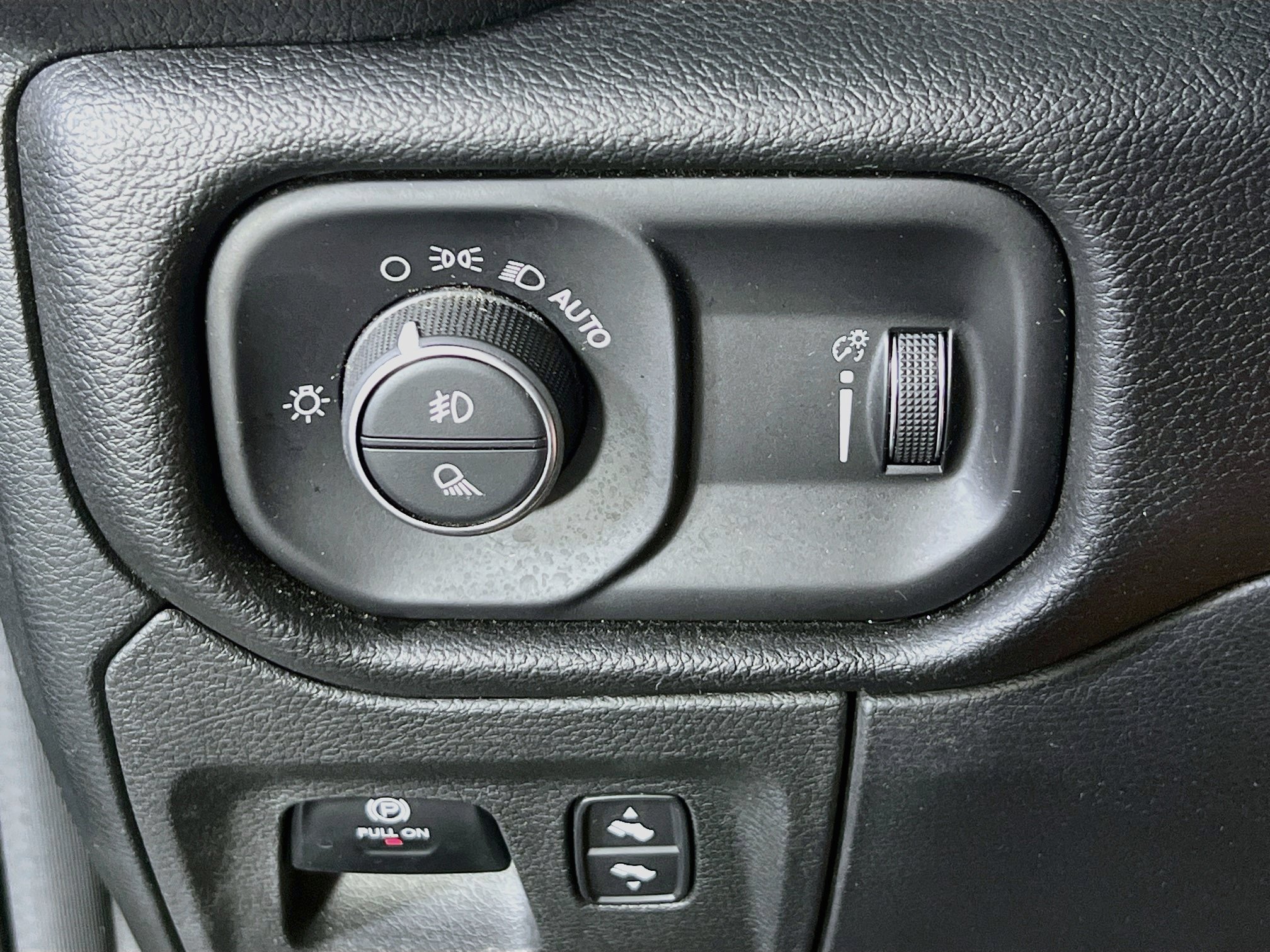 Used 2023 RAM 1500 Big Horn AWD/4WD image 10