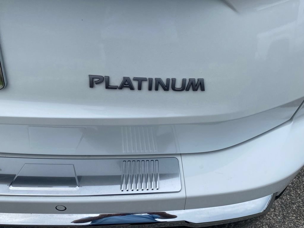 Used 2024 Nissan Rogue Platinum FWD image 14