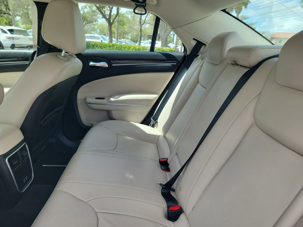 Used 2016 Chrysler 300 Limited w/ Driver Convenience Group image 16