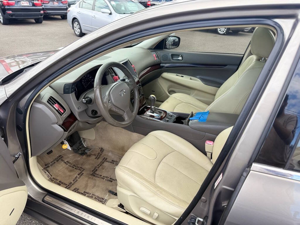 Used 2011 INFINITI G37 x Sedan w/ Premium Pkg AWD/4WD image 11