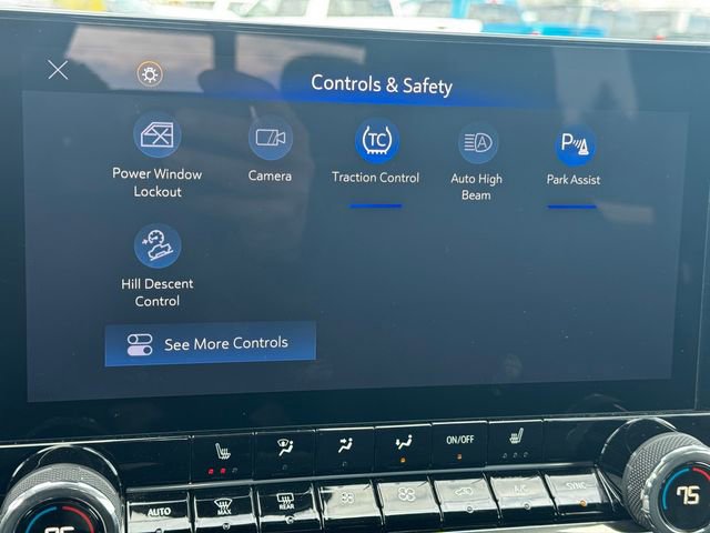 Used 2025 Chevrolet Colorado Trail Boss AWD/4WD image 28