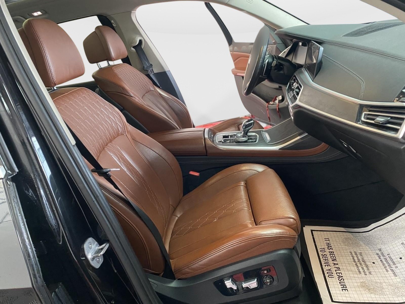 Used 2020 BMW X7 xDrive40i w/ Executive Package AWD/4WD image 38