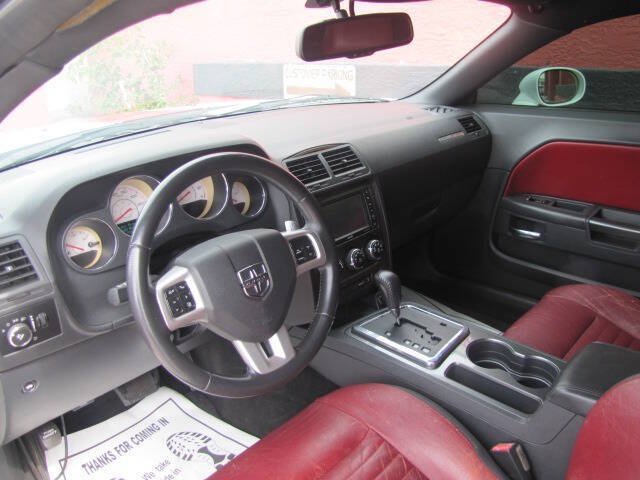 Used 2013 Dodge Challenger SXT RWD image 11