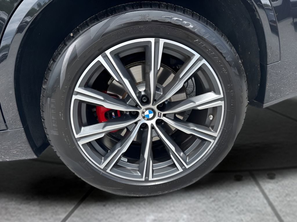 Used 2023 BMW X5 xDrive40i w/ M Sport Package AWD/4WD image 33